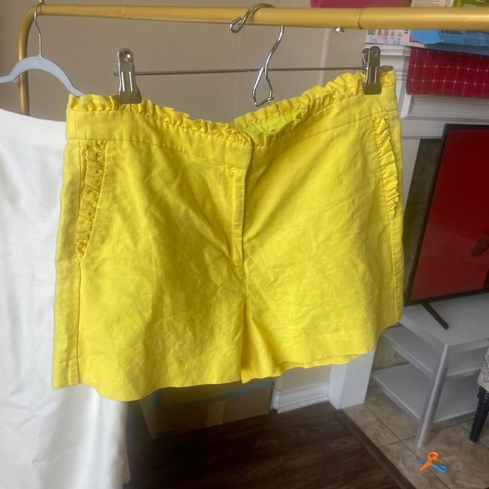 J.crew Yellow linen shorts with elastic waistband and pockets. Size: 10